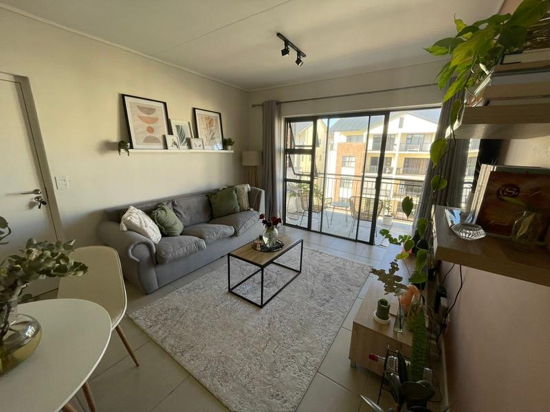 To Let 1 Bedroom Property for Rent in Richwood Western Cape